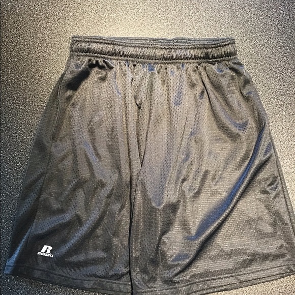 Russell Athletic Shorts - M Large - Picture 2 of 4